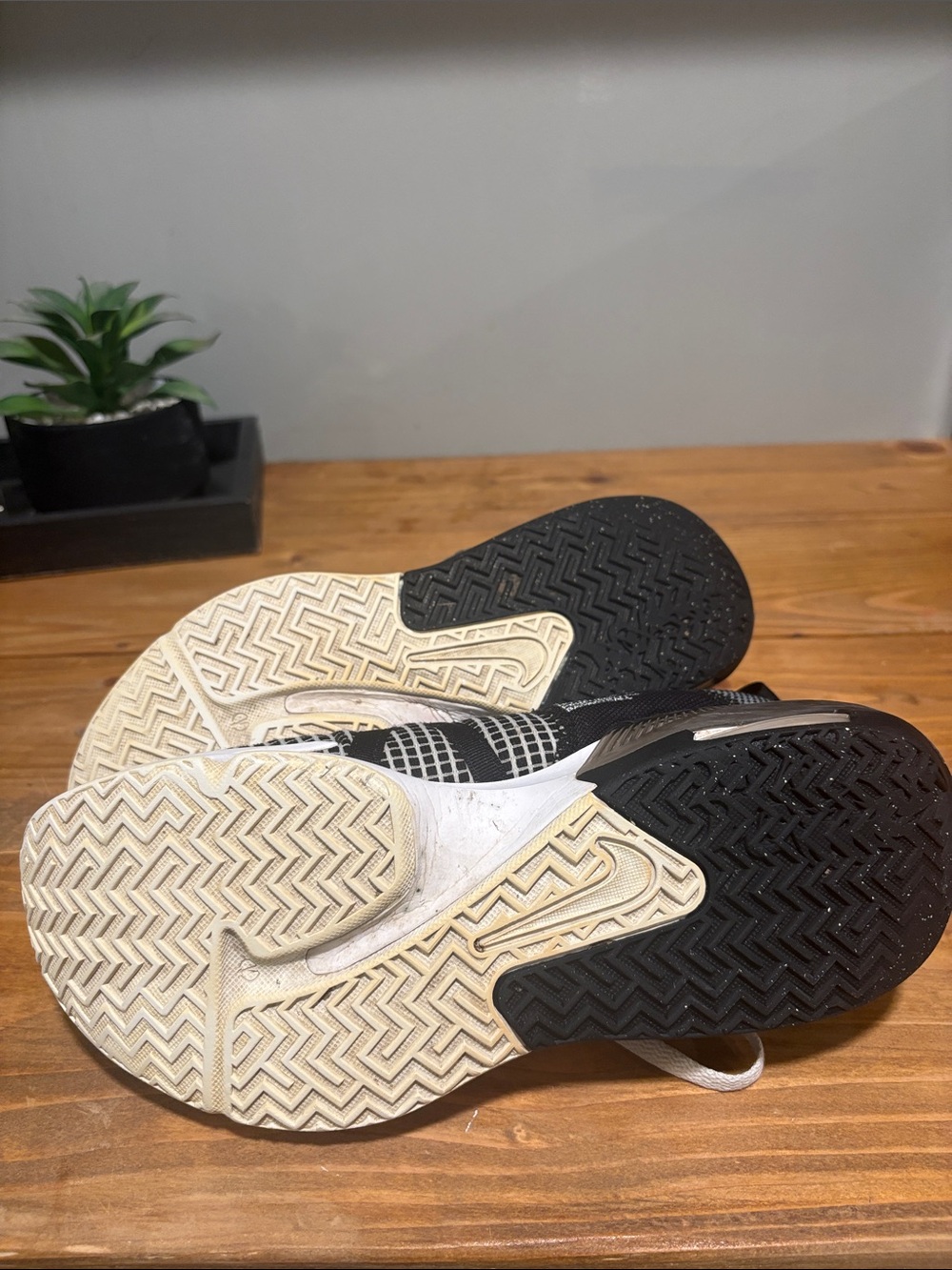 Nike LeBron Witness 7 basketball shoes - Picture 3 of 6